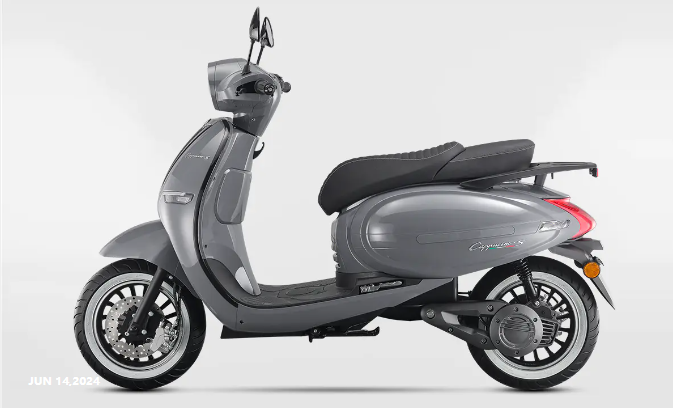 The versatility of electron scooters from commuting to cruising