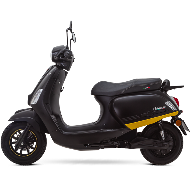 How Electric Motorollers Are Revolutionizing City Travel?
